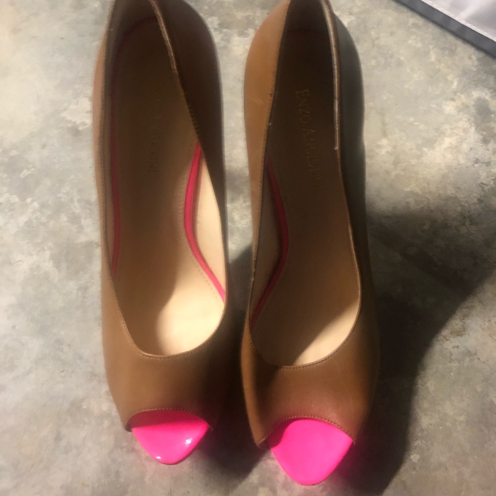 Enzo Angiolini peep toe heels